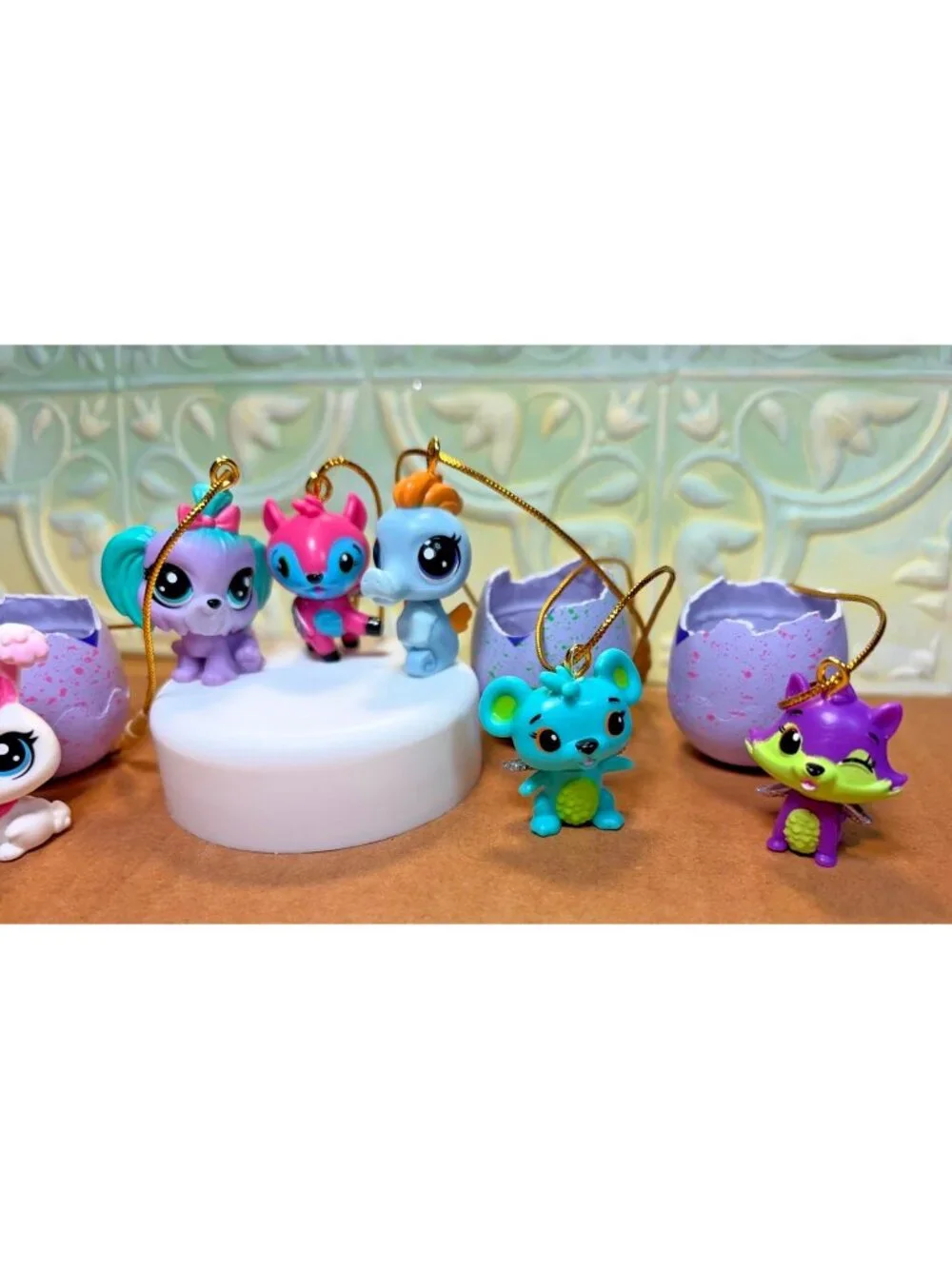 7pc Hatchimals Mini Figures Collectible Set W/ Golden String & Eggshell U69a